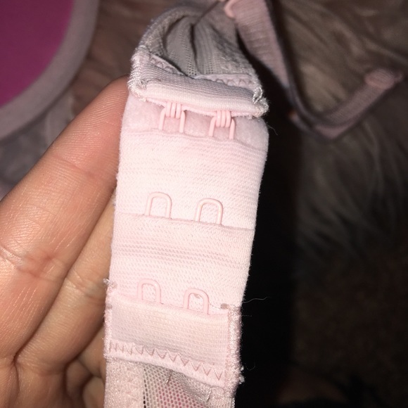 PINK by Victoria’s Secret Bra. Barely worn. - Picture 5 of 6